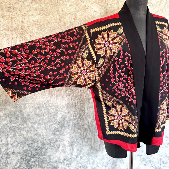 Love Tree Cherry Blossom Kimono - Large - Picture 2 of 10